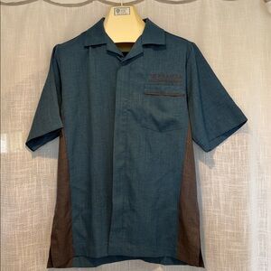 ❤️5 for $25❤️ - New & unworn Terranea shirt - beautiful - but the zip is broken